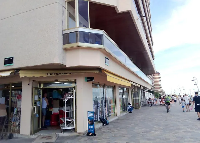 Acogedor Y Amplio Apartamento Familiar A Pie De Playa