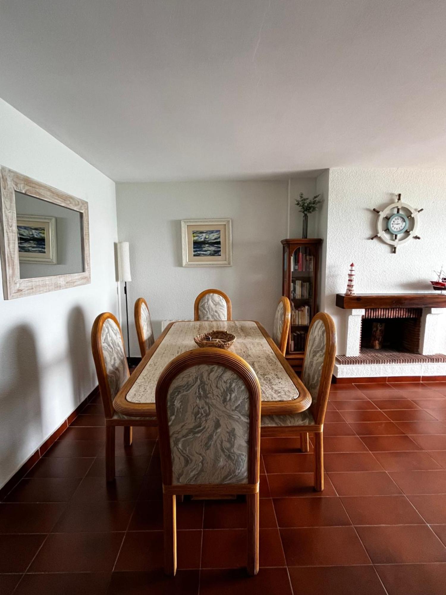 Acogedor Y Amplio Familiar A Pie De Playa Apartament *