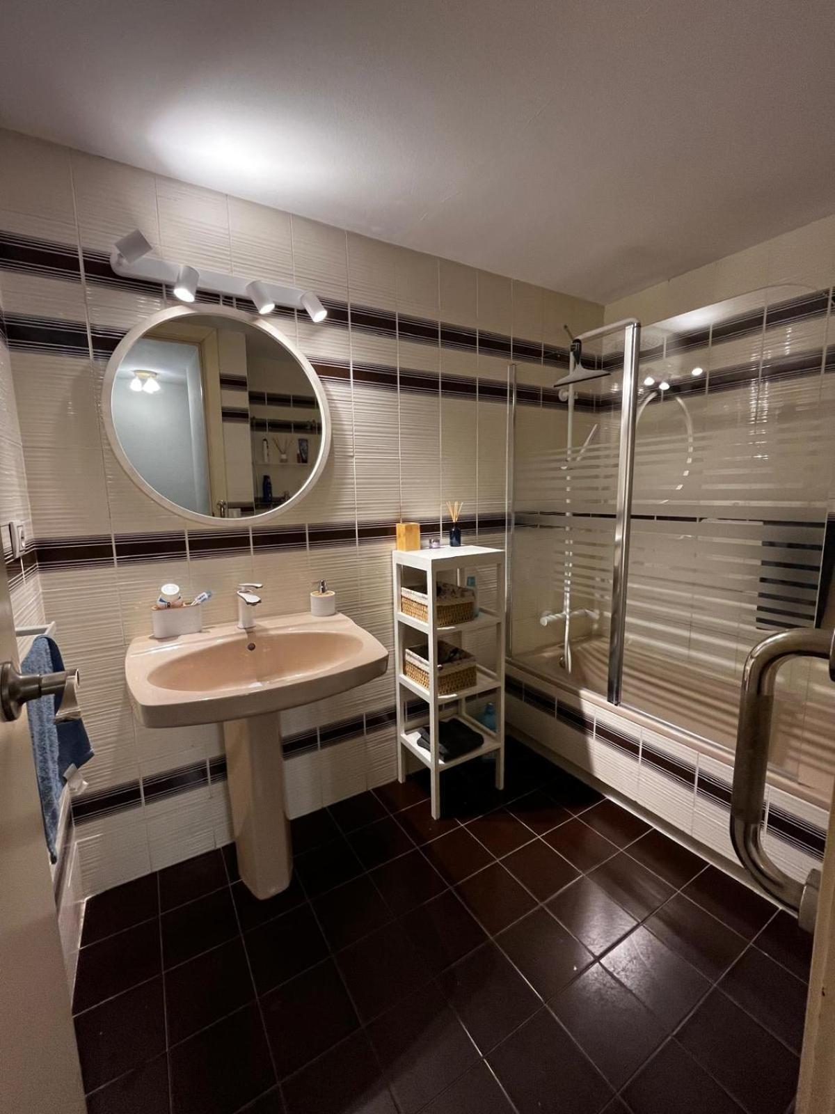 Acogedor Y Amplio Familiar A Pie De Playa Apartment Calafell