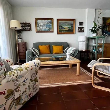 Acogedor Y Amplio Apartamento Familiar A Pie De Playa Calafell Exterior foto