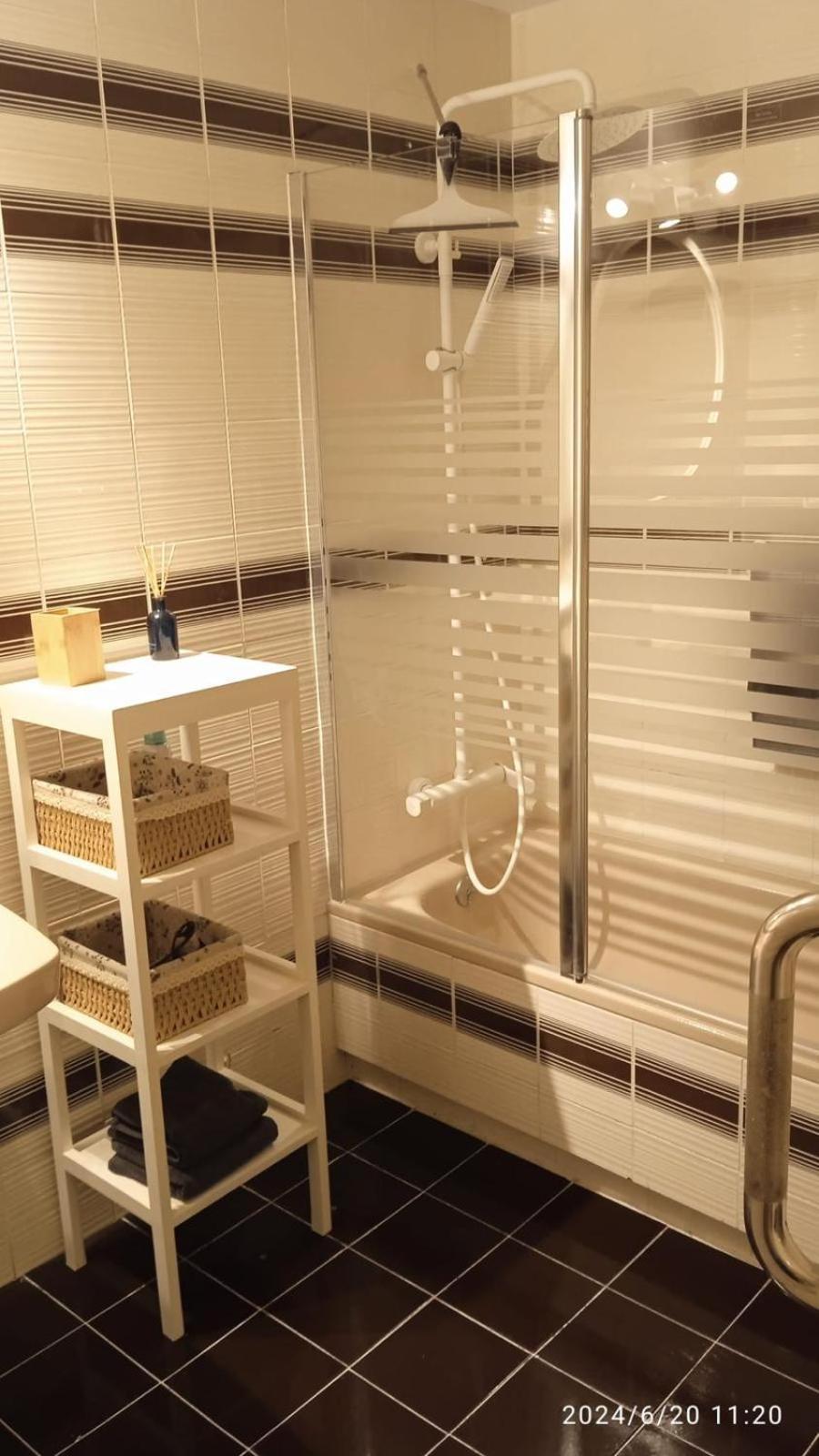 Acogedor Y Amplio Familiar A Pie De Playa Apartamento