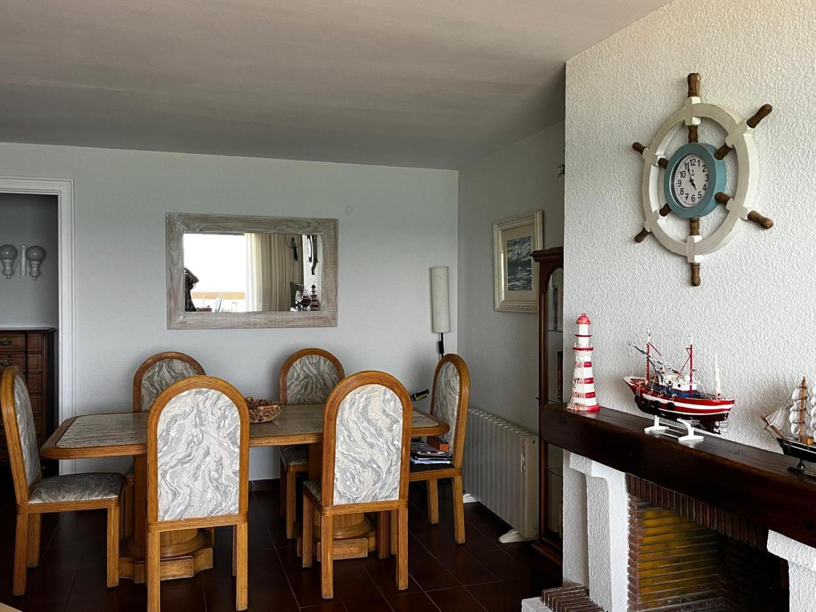Acogedor Y Amplio Familiar A Pie De Playa Appartement Calafell